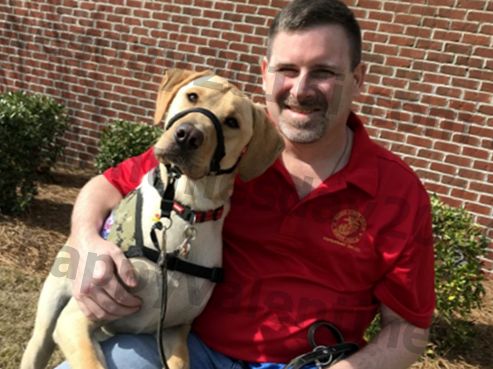 Du hjälpte en skadad veteran och en streckad servicehund att hitta varandra
